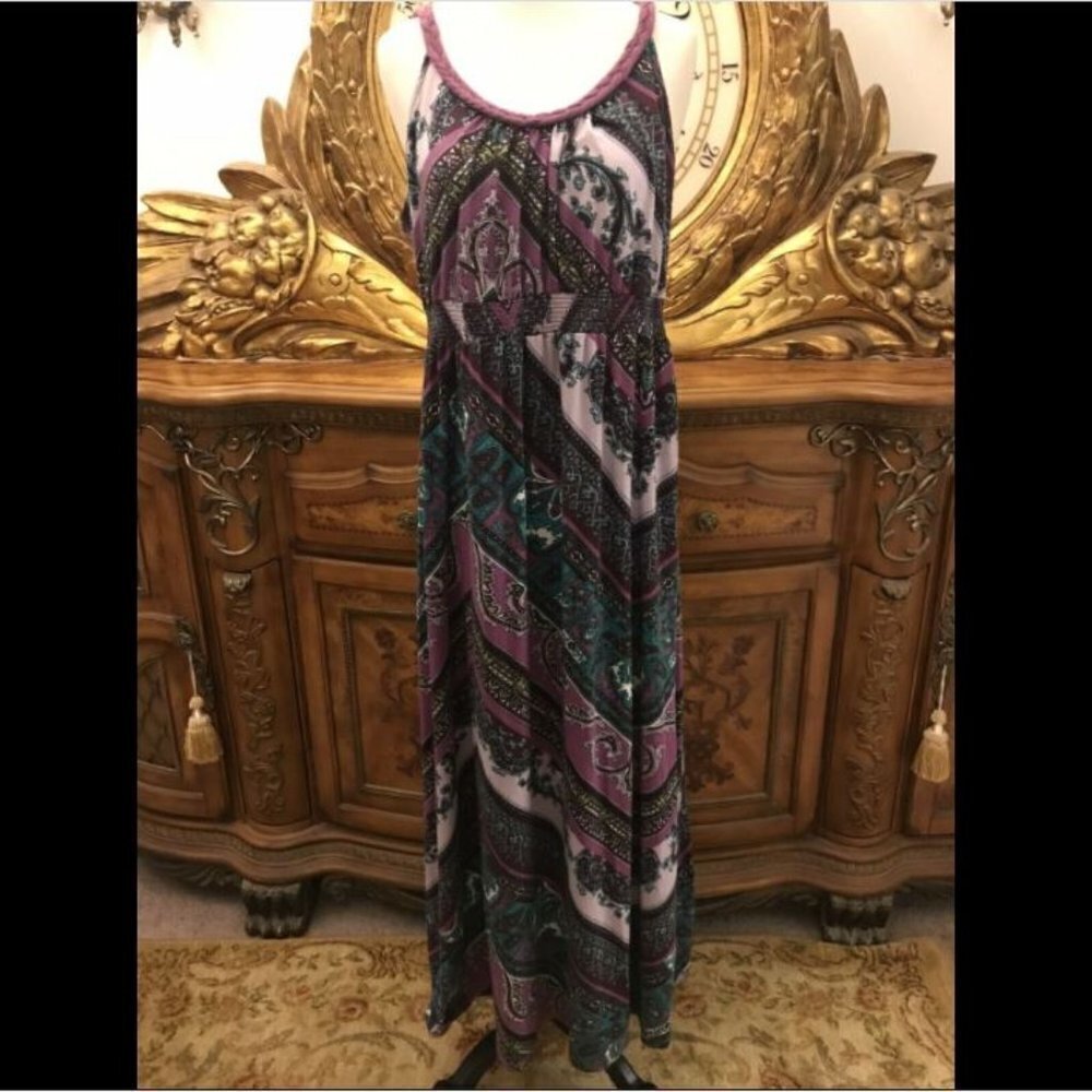 Abstract Print Long Stretch Dress. 36" Bust, Waist 30" Unstretched B4